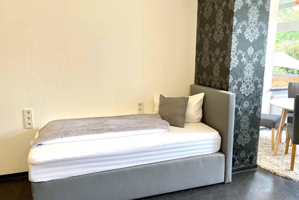 Villa Einhorn: Altstadt Loft Mit Privater Terrasse Гослар Екстериор снимка