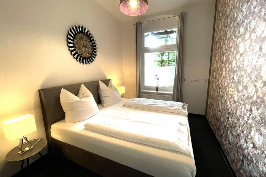 Villa Einhorn: Altstadt Loft Mit Privater Terrasse Гослар Екстериор снимка